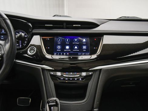 Used 2021 Cadillac XT6 Sport image 41