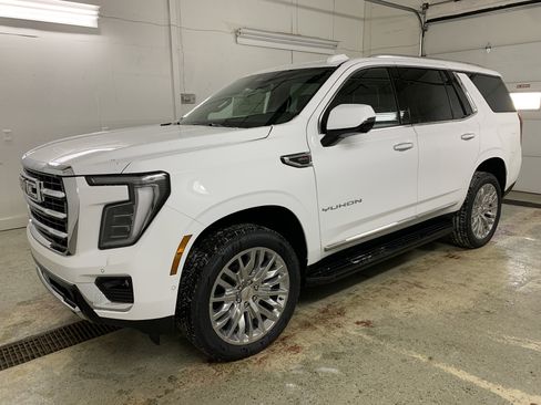 New 2026 GMC Yukon Elevation image 3