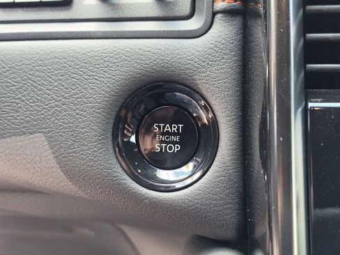 Used 2025 Nissan Armada PRO-4X w/ Pro-4X Premium Package AWD/4WD image 35