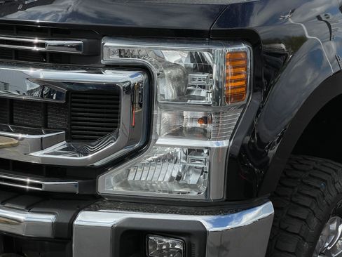 Used 2022 Ford F250 XLT w/ XLT Premium Package AWD/4WD image 31
