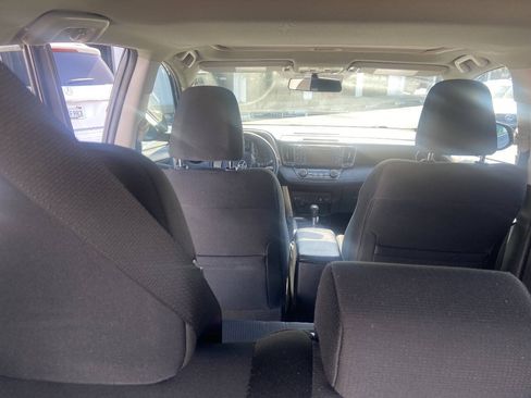 Used 2014 Toyota RAV4 XLE FWD image 8