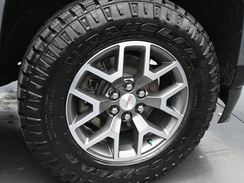 Used 2022 GMC Canyon AT4 image 15