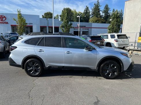 Used 2021 Subaru Outback Onyx Edition XT w/ Popular Package #2 AWD/4WD image 3