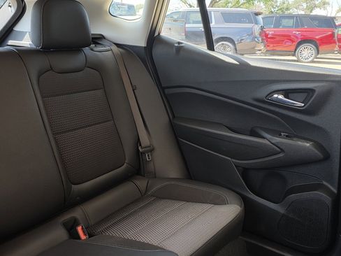 Used 2024 Chevrolet Trax LT image 18