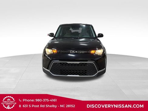 Used 2024 Kia Soul LX w/ Option Group 015 FWD image 2