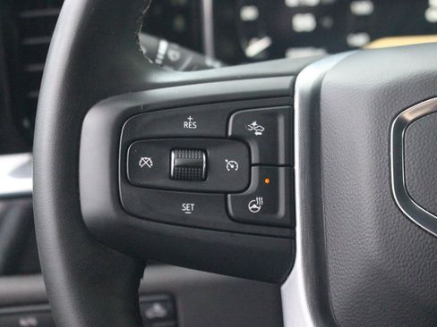 Used 2023 GMC Sierra 1500 SLT image 23