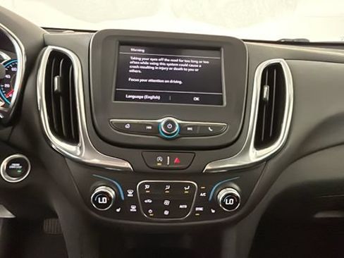Used 2024 Chevrolet Equinox LT FWD image 23