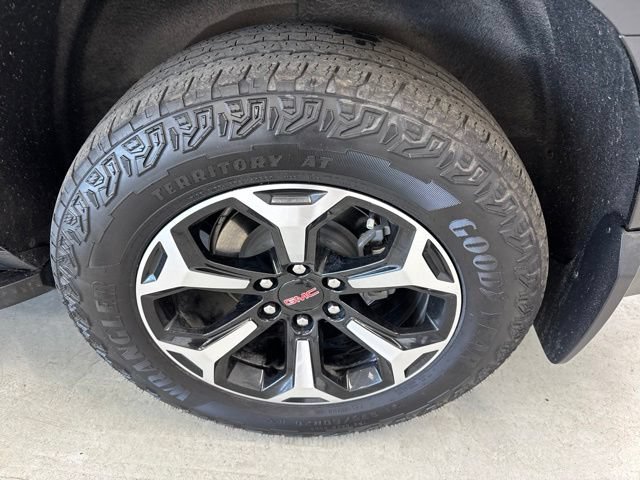 Used 2025 GMC Yukon AT4 w/ Premium Trailering Package AWD/4WD image 8