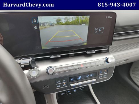 Used 2025 Hyundai Kona SEL image 9