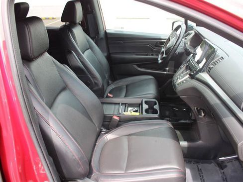 Used 2023 Honda Odyssey Sport image 15