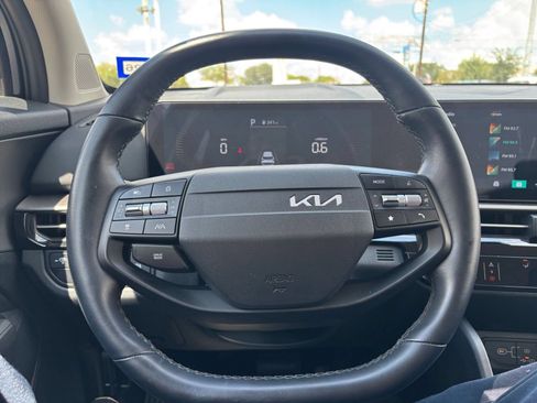 Used 2026 Kia Sportage LX FWD image 27