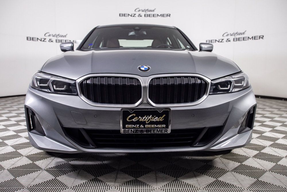 Used 2023 BMW 330i Sedan w/ Driving Assistance Package RWD image 5