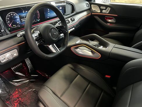 New 2026 Mercedes-Benz GLS 450 4MATIC image 16