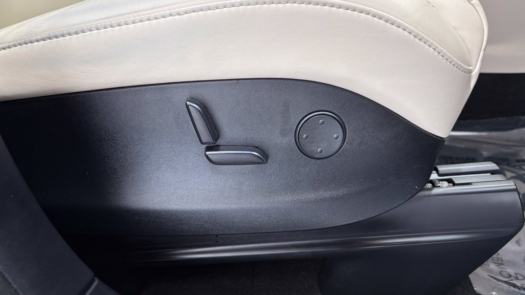 Used 2019 Tesla Model X 75D AWD/4WD image 27