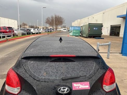 Used 2016 Hyundai Veloster Turbo image 4