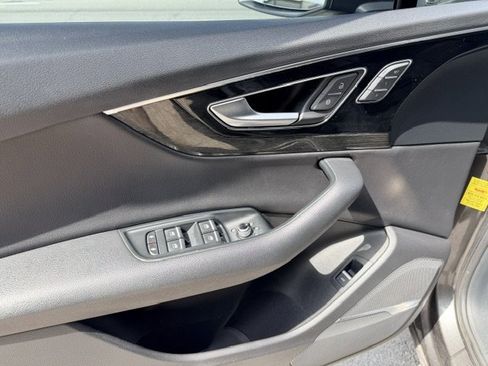 Used 2018 Audi Q7 3.0T Prestige AWD/4WD image 10