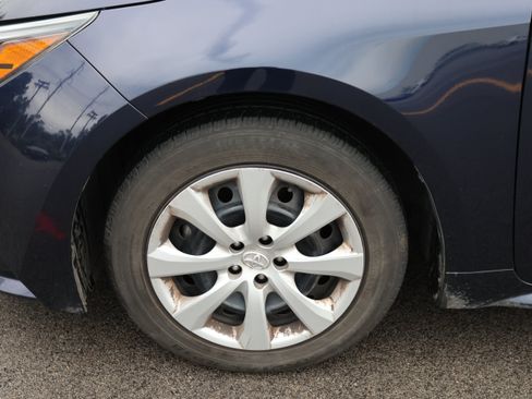 Certified 2024 Toyota Corolla LE FWD image 9