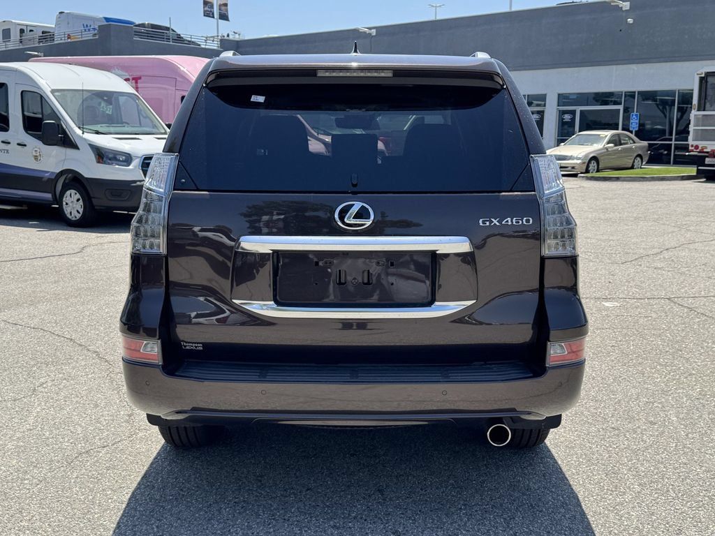 Used 2020 Lexus GX 460 Premium w/ Premium Package AWD/4WD image 5