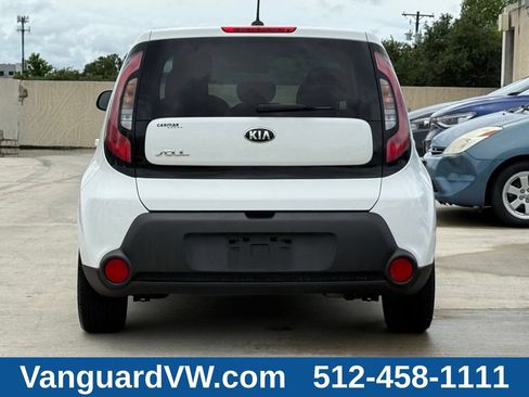 Used 2016 Kia Soul FWD image 6
