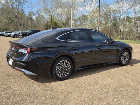 Certified 2025 Hyundai Sonata Limited image 4