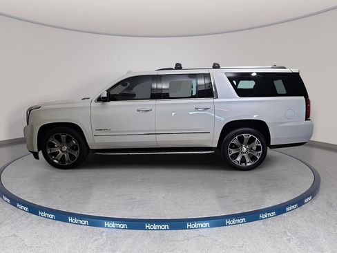 Used 2017 GMC Yukon XL Denali w/ Open Road Package image 9