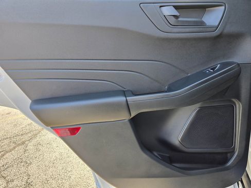 Used 2025 Ford Escape Active image 31