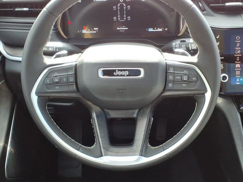 New 2026 Jeep Grand Cherokee L Limited AWD/4WD image 13