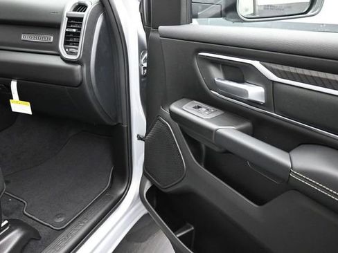 New 2026 RAM 1500 4x4 Crew Cab image 23