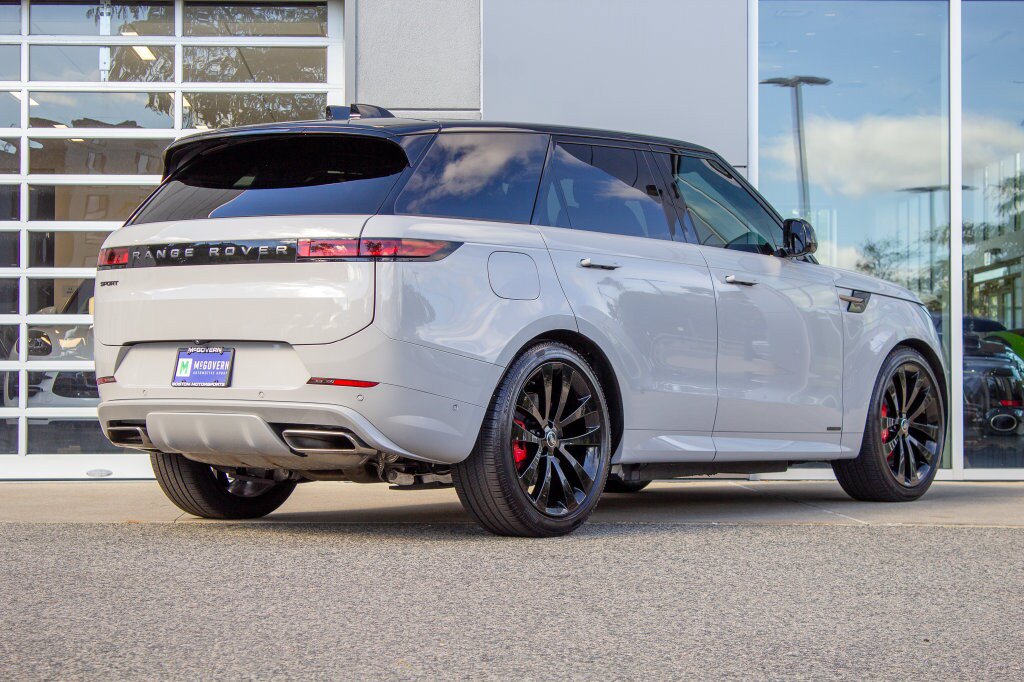 Used 2025 Land Rover Range Rover Sport Autobiography AWD/4WD image 10