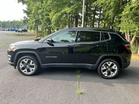 Used 2019 Jeep Compass Limited AWD/4WD image 6