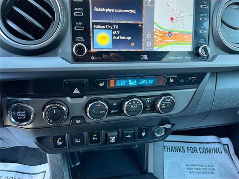 Used 2023 Toyota Tacoma TRD Off-Road image 15