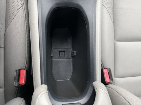 Used 2017 Honda HR-V EX-L image 25