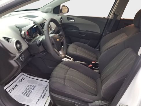 Used 2015 Chevrolet Sonic LT FWD image 10