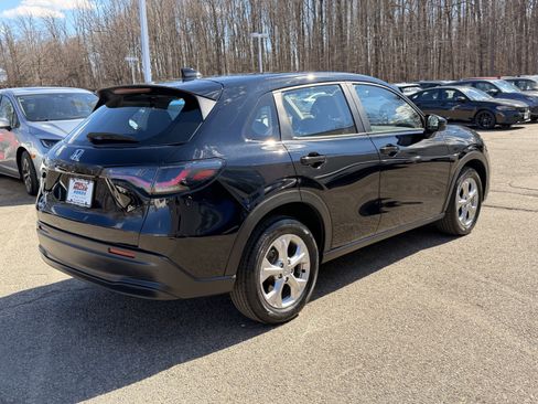 Certified 2023 Honda HR-V LX image 6