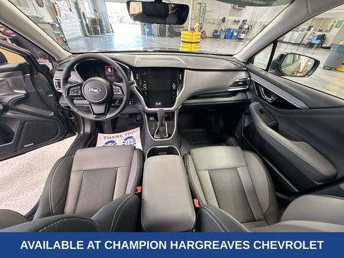 Used 2025 Subaru Outback Onyx Edition AWD/4WD image 27
