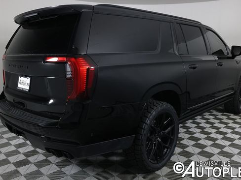 Used 2026 GMC Yukon XL Denali Ultimate AWD/4WD image 5