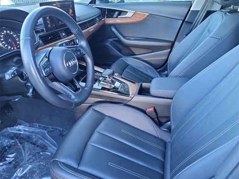 Used 2022 Audi A4 2.0T Premium image 12