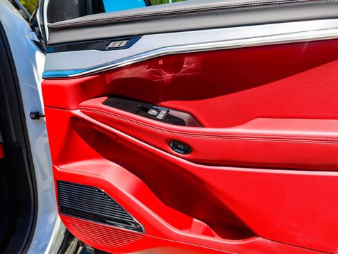 New 2025 Jeep Wagoneer S Launch Edition AWD/4WD image 15