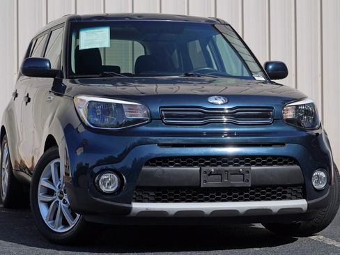 Used 2019 Kia Soul + FWD image 2