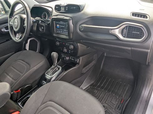 Used 2020 Jeep Renegade Latitude w/ Popular Equipment Group AWD/4WD image 32