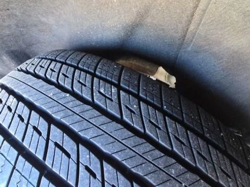 Used 2020 GMC Acadia SLT image 9