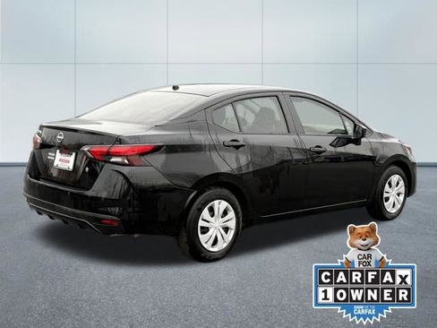 Used 2025 Nissan Versa S image 3