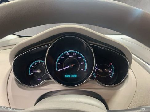 Used 2012 Chevrolet Malibu LS FWD image 15