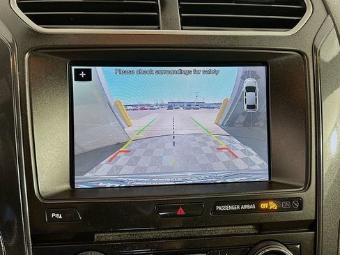 Used 2018 Ford Explorer XLT w/ Equipment Group 202A image 14