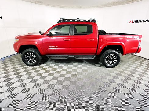 Used 2023 Toyota Tacoma TRD Sport image 6