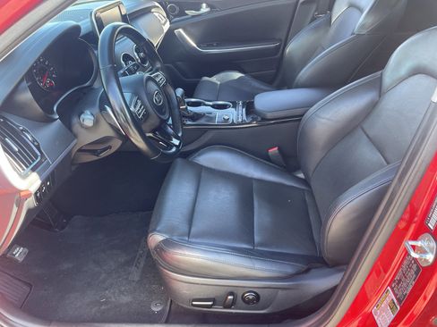 Used 2019 Kia Stinger image 17