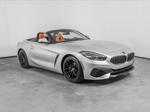 Used 2020 BMW Z4 sDrive30i w/ Convenience Package image 11