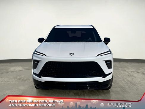 New 2025 Buick Enclave Sport Touring w/ Super Cruise Package image 8