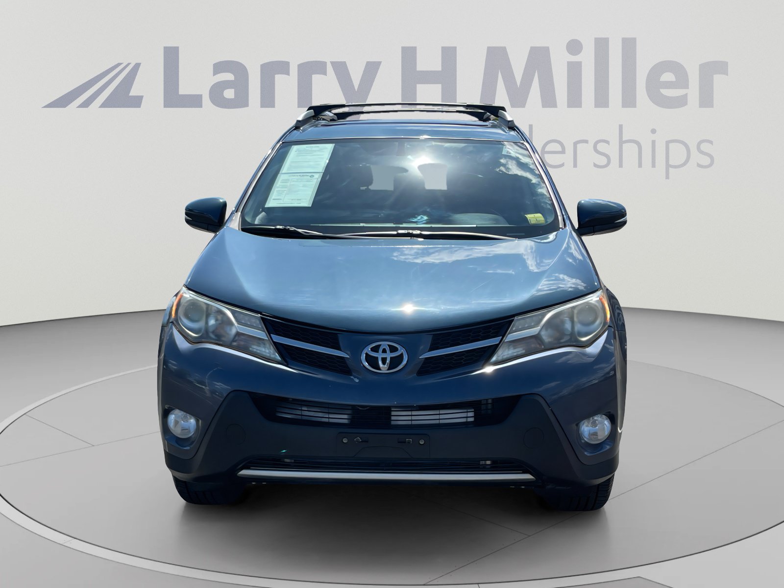 Used 2013 Toyota RAV4 XLE AWD/4WD image 8
