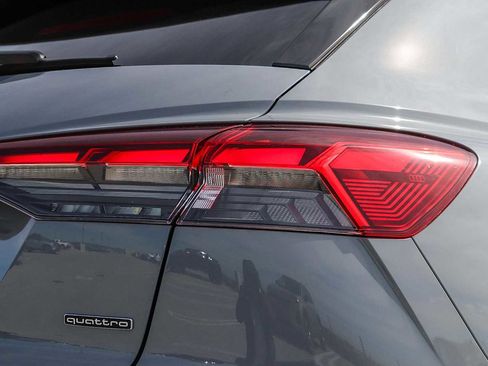 Used 2024 Audi Q4 e-tron Premium Plus w/ Premium Plus image 10